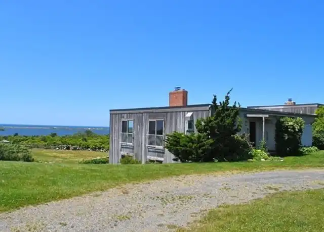 Property at 19 Lake Rd Unit Ch220, Chilmark, MA, 02535, 5 beds, 2.5 baths, [object Object]