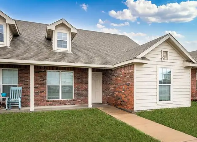 Property at 640 W Marshall Dr, Van Alstyne, TX, 75495, 3 beds, 2 baths, [object Object]