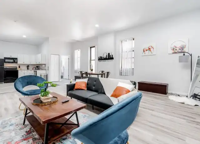 Property at 1915 Park Ave Unit 1915 C, St. Louis, MO, 63104, 2 beds, 1 bath, [object Object]