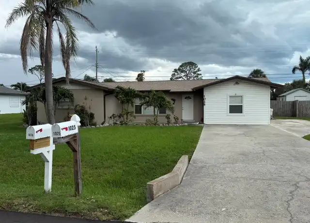 Property at 1025 Falcon Rd, Venice, FL, 34293, 3 beds, 2 baths, [object Object]
