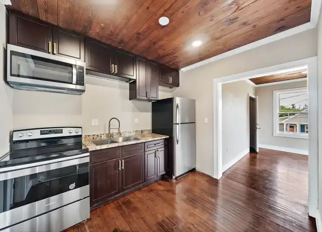 Property at 1811 21st St Unit 3, Galveston, TX, 77550, 2 beds, 1 bath, [object Object]