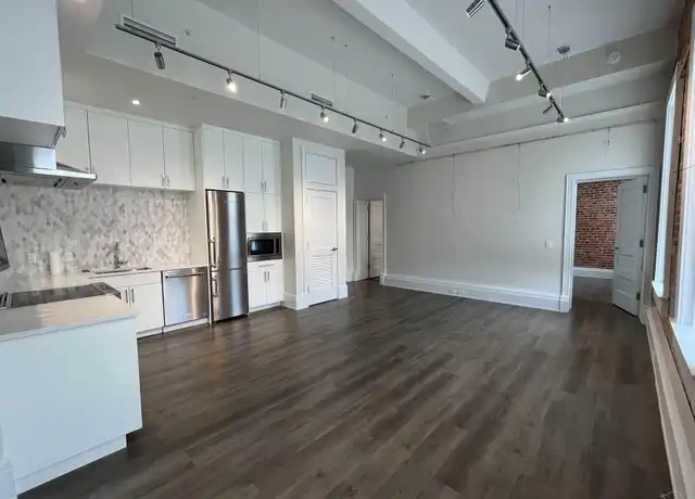 Property at 17 Palafox Pl #201, Pensacola, FL, 32502, 1 bed, 1 bath, [object Object]