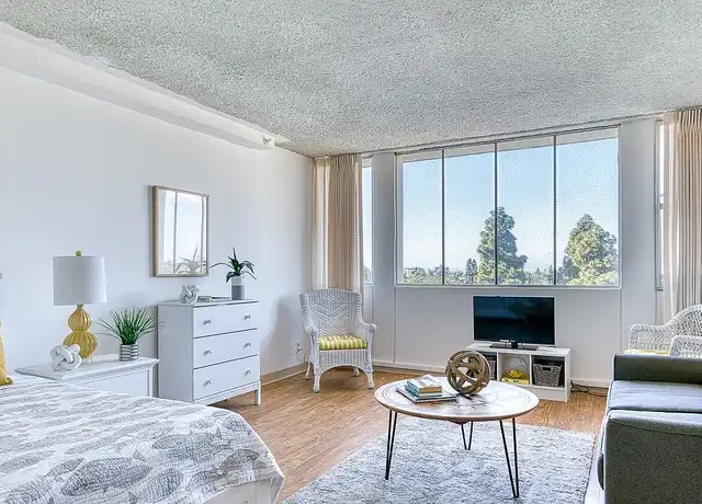Property at 3737 Atlantic Ave, Long Beach, CA, 90807, 0-2 beds, 1 bath, [object Object]