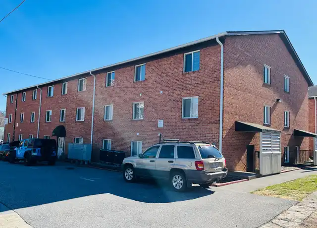 Property at 1011 Grove Ave Unit G, Radford, VA, 24141, 1 bed, 1 bath, [object Object]