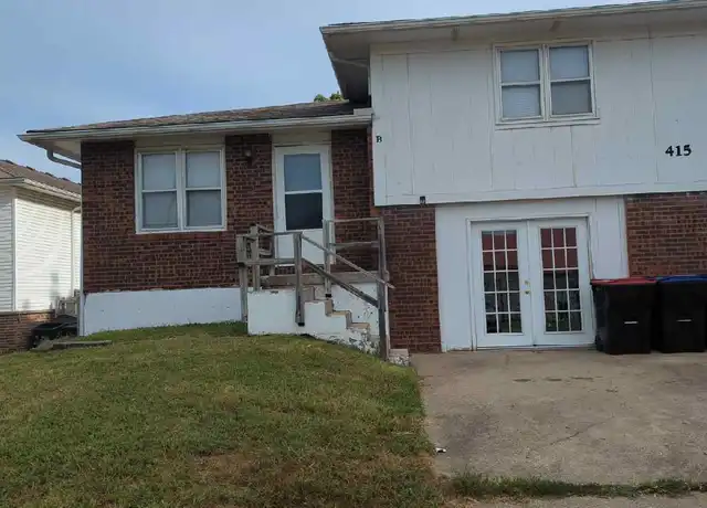 Property at 415 King St Unit B, Warrensburg, MO, 64093, 3 beds, 1 bath, [object Object]