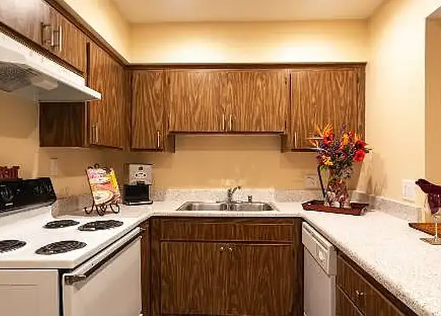 Photo of 7667 Stage Rd, Buena Park, CA 90621