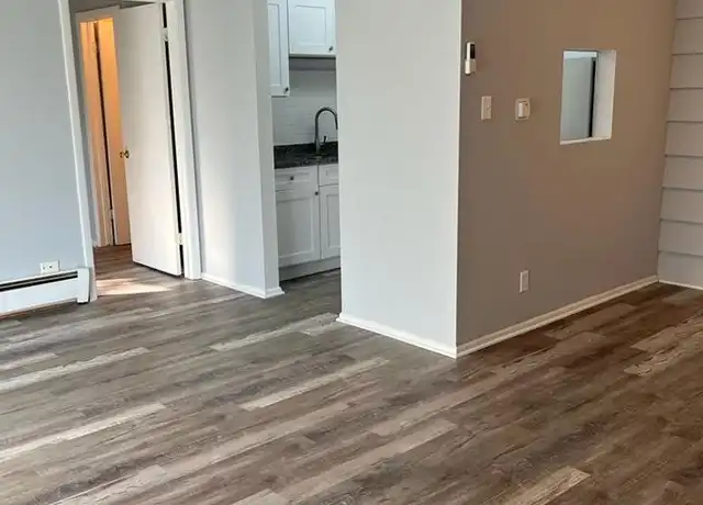 Property at 24 Hillstone Rd Unit 100RW-12, Montgomery, IL, 60538, 1 bed, 1 bath, [object Object]