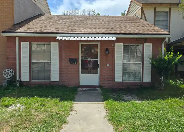 Property at 633 W Oak Terrace Dr, Leesburg, FL, 34748, 2 beds, 1.5 baths, [object Object]