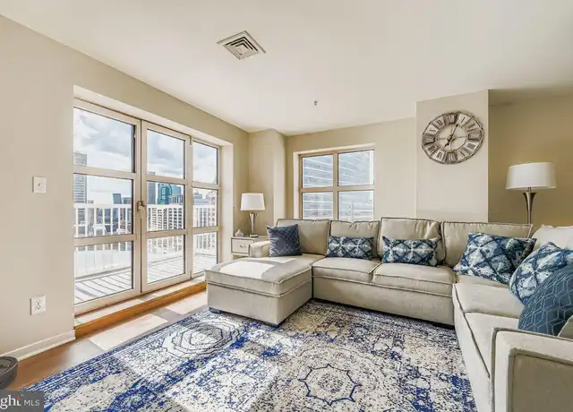Property at 250 President St #1100, Baltimore, MD, 21202, 2 beds, 2 baths, [object Object]