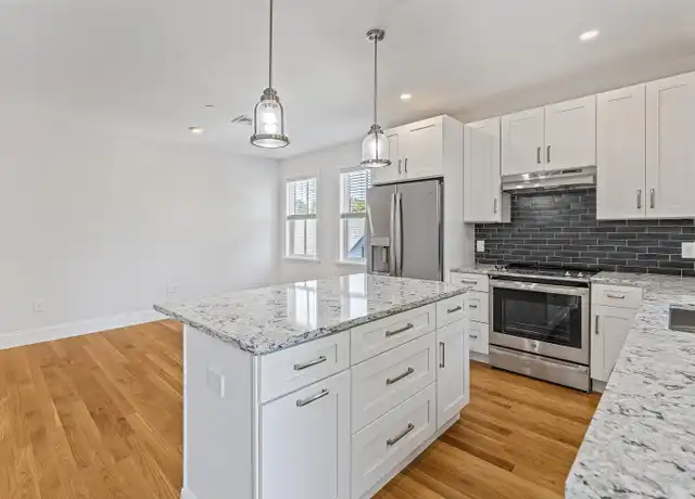 Property at 48 Water St, North Andover, MA, 01845, 1 bed, 1 bath, [object Object]