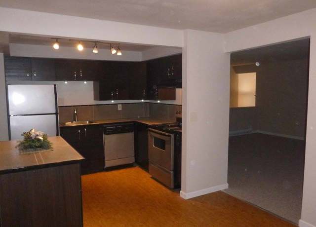 Photo of 2506 NE 195th Pl Unit Upper 2506, Shoreline, WA 98155