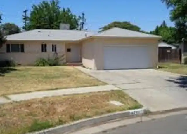 Property at 4771 N Thesta St, Fresno, CA, 93726, 3 beds, 2 baths, [object Object]