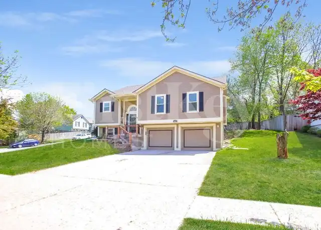 Property at 1601 NW 79th Ter, Kansas City, MO, 64118, 3 beds, 2 baths, [object Object]