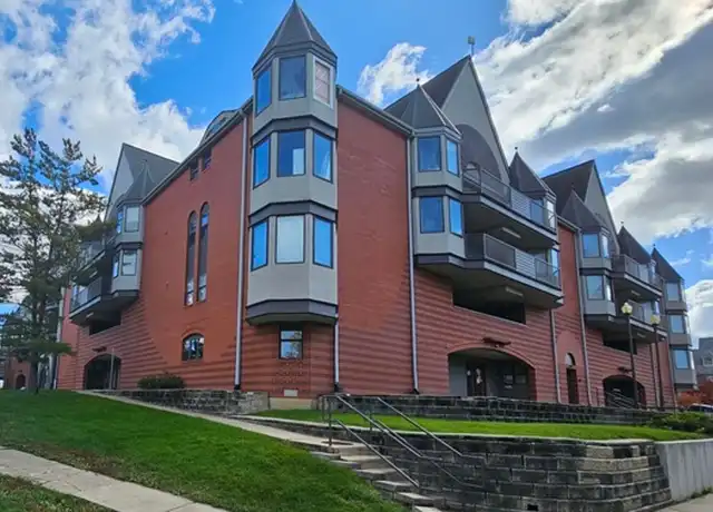 Property at 1102 E Colorado Ave Apt 213, Urbana, IL, 61802, 2 beds, 1 bath, [object Object]
