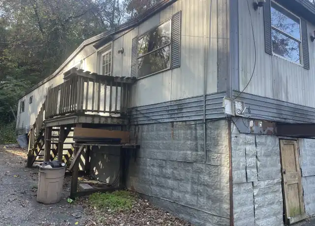 Property at 1105 15th St, Kenova, WV, 25530, 2 beds, 1 bath, [object Object]