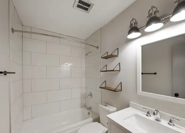 Property at 209 Girard Blvd SE Unit 5, Albuquerque, NM, 87106, 1 bed, 1 bath, [object Object]