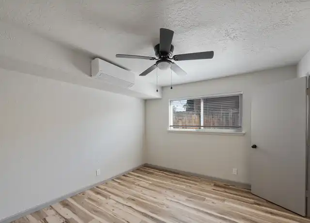 Property at 209 Girard Blvd SE Unit 5, Albuquerque, NM, 87106, 1 bed, 1 bath, [object Object]