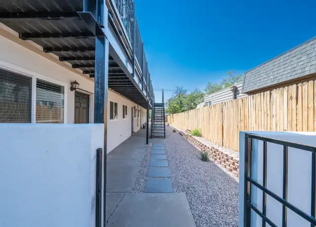 Property at 209 Girard Blvd SE Unit 5, Albuquerque, NM, 87106, 1 bed, 1 bath, [object Object]