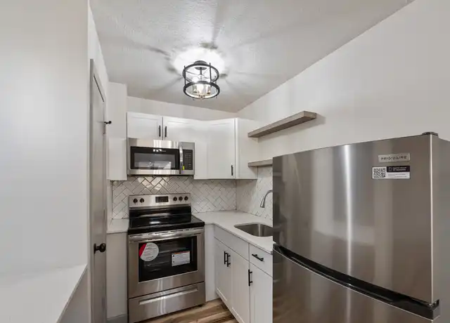 Property at 209 Girard Blvd SE Unit 07, Albuquerque, NM, 87106, 1 bed, 1 bath, [object Object]
