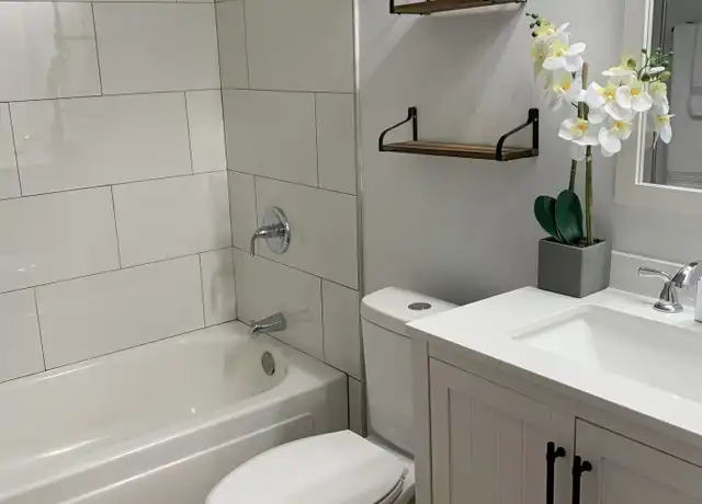 Property at 209 Girard Blvd SE Unit 07, Albuquerque, NM, 87106, 1 bed, 1 bath, [object Object]