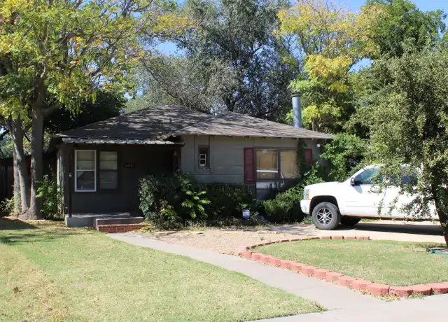 Property at 2810 Canton Ave, Lubbock, TX, 79410, 3 beds, 2 baths, [object Object]