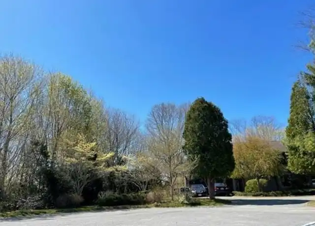 Property at 78 Independence Ct, Portsmouth, RI, 02871, 2 beds, 1 bath, [object Object]
