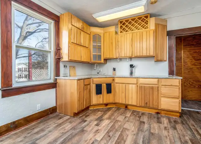 Property at 310 Maple Ave Unit 1, Miamisburg, OH, 45342, 5 beds, 2 baths, [object Object]