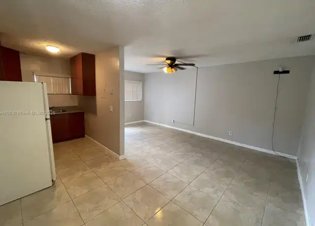 Property at 716 SW 16th Ave Unit 2, Fort Lauderdale, FL, 33312, 1 bed, 1 bath, [object Object]