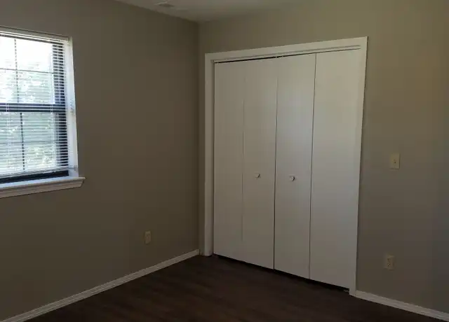 Property at 1107 Bird Rd Unit OK 1107-18, Branson, MO, 65616, 2 beds, 1 bath, [object Object]