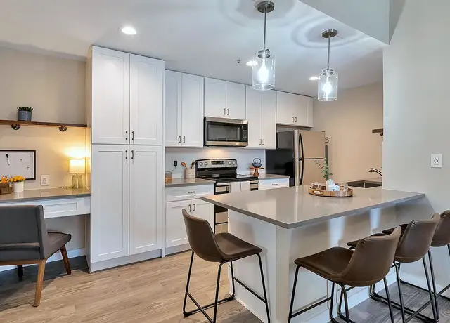 Photo of 16801 N 49th St, Scottsdale, AZ 85254