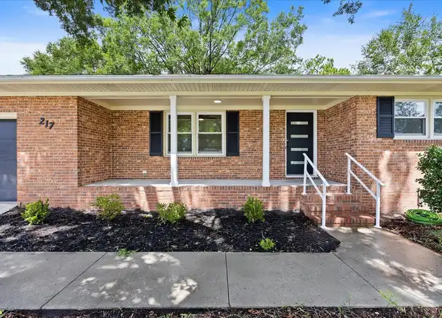 Property at 217 Pinecliff Dr Unit Fron, Wilmington, NC, 28409, 3 beds, 2 baths, [object Object]
