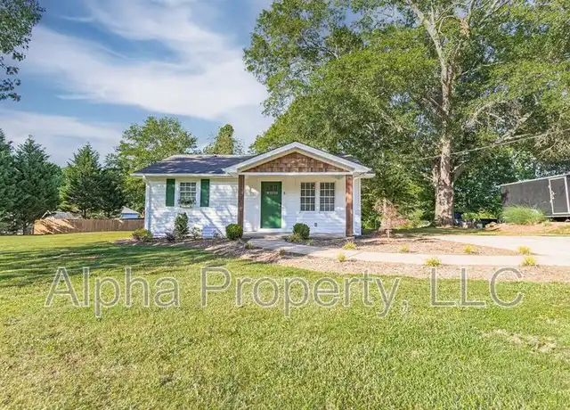 Property at 5 Rhonda Ct, Greenville, SC, 29617, 3 beds, 2 baths, [object Object]