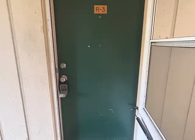 Property at 1208 Bush River Rd Unit R3, Columbia, SC, 29210, 2 beds, 2 baths, [object Object]