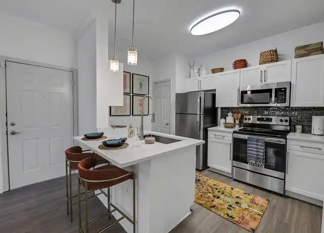 Property at Aventura Clear Creek - 13590 Earnshaw St, Overland Park, KS, 66213, 1 bed, 1 bath, [object Object]