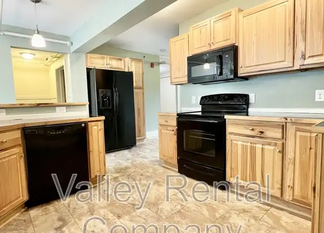 Property at 132 Middle St Unit 3, Hadley, MA, 01035, 4 beds, 2 baths, [object Object]