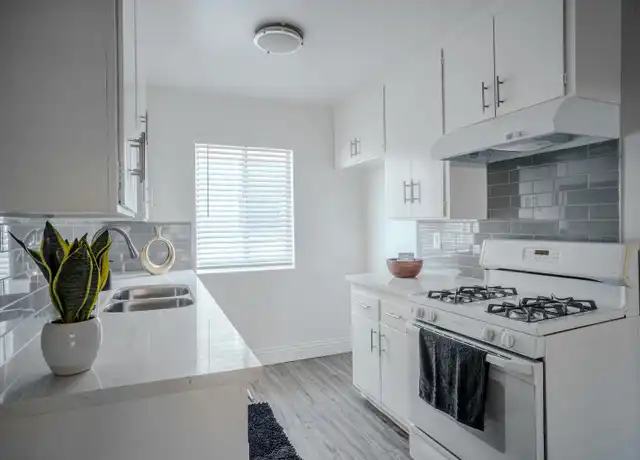 Property at 1529 Junipero Ave Unit 1529 Junipero 11, Long Beach, CA, 90804, 1 bed, 1 bath, [object Object]
