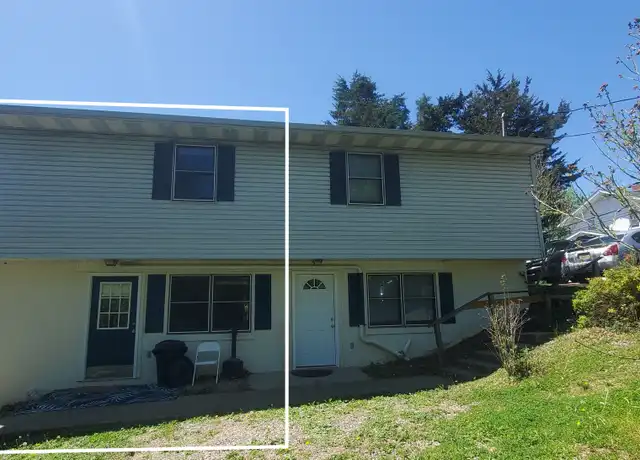 Property at 806 Price St Unit B, Morgantown, WV, 26505, 3 beds, 1 bath, [object Object]
