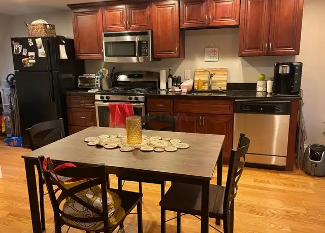 Property at 5 Walker St, Somerville, MA, 02144, 3 beds, 1 bath, [object Object]