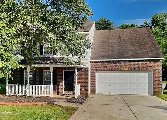 Property at 6047 Hedgecrest Pl, Charlotte, NC, 28269, 4 beds, 2 baths, [object Object]
