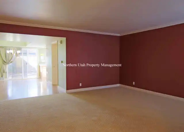 Property at 310 Peach Ln, Bountiful, UT, 84010, 2 beds, 2.5 baths, [object Object]