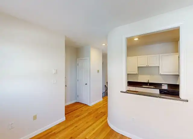 Property at 202 H St Unit 1, Boston, MA, 02127, 4 beds, 1 bath, [object Object]