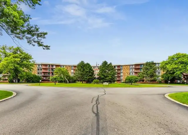 Property at 16 E Old Willow Rd Unit 431S, Prospect Heights, IL, 60070, 2 beds, 2 baths, [object Object]