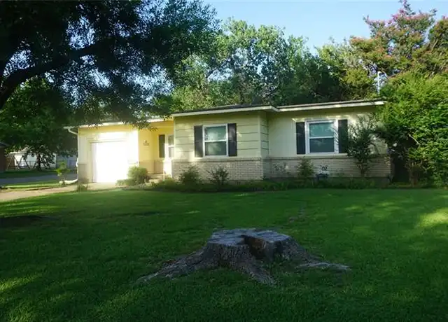 Property at 2121 N Alexander St, Sherman, TX, 75092, 3 beds, 1 bath, [object Object]