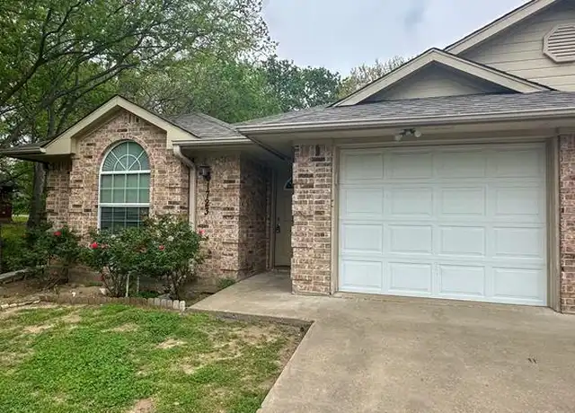 Property at 1723 Park Pl #1721, Sherman, TX, 75092, 3 beds, 2 baths, [object Object]