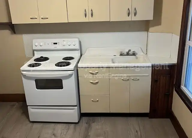 Property at 16 Park St Unit 3, Waterville, ME, 04901, 2 beds, 1 bath, [object Object]
