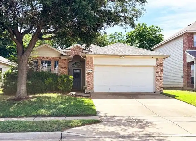 Property at 1029 Fairweather Dr, Fort Worth, TX, 76120, 3 beds, 2 baths, [object Object]