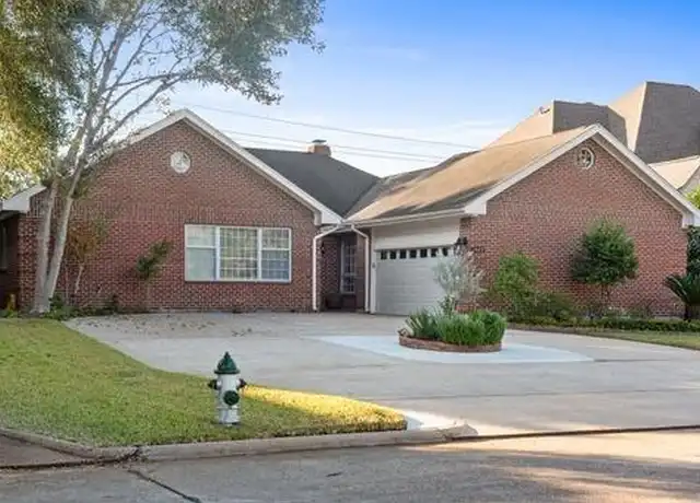 Property at 1443 Sugar Creek Blvd, Sugar Land, TX, 77478, 3 beds, 2.5 baths, [object Object]