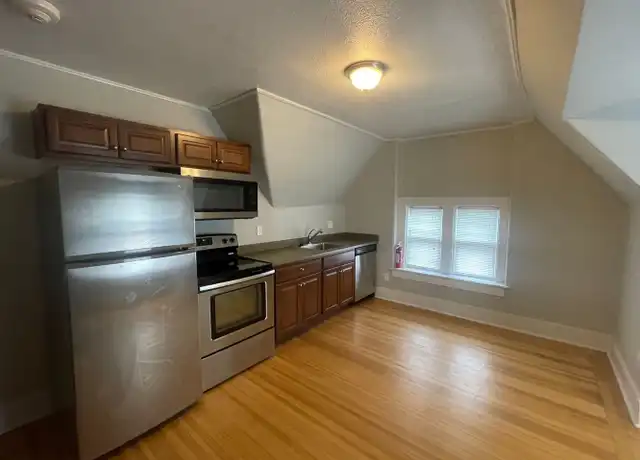 Property at 506 N Cascade Ave Unit 301, Colorado Springs, CO, 80903, 2 beds, 1 bath, [object Object]
