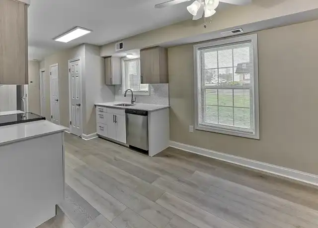 Property at Woods Edge - 701 Weikel Rd, Lansdale, PA, 19446, 2 beds, 1.5 baths, [object Object]