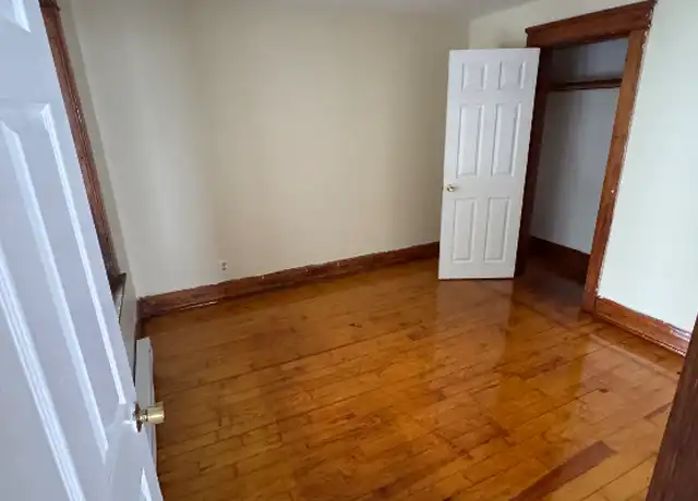Property at 87 Cross St Unit 2, Southbridge, MA, 01550, 3 beds, 1 bath, [object Object]